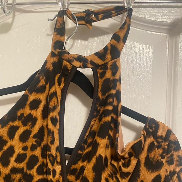 guiltimense Leopard print one piece jump suit size 2x - Picture 2 of 6